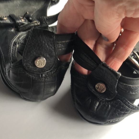 Stuart Weitzman black leather sandals, size 8 - Picture 3 of 4